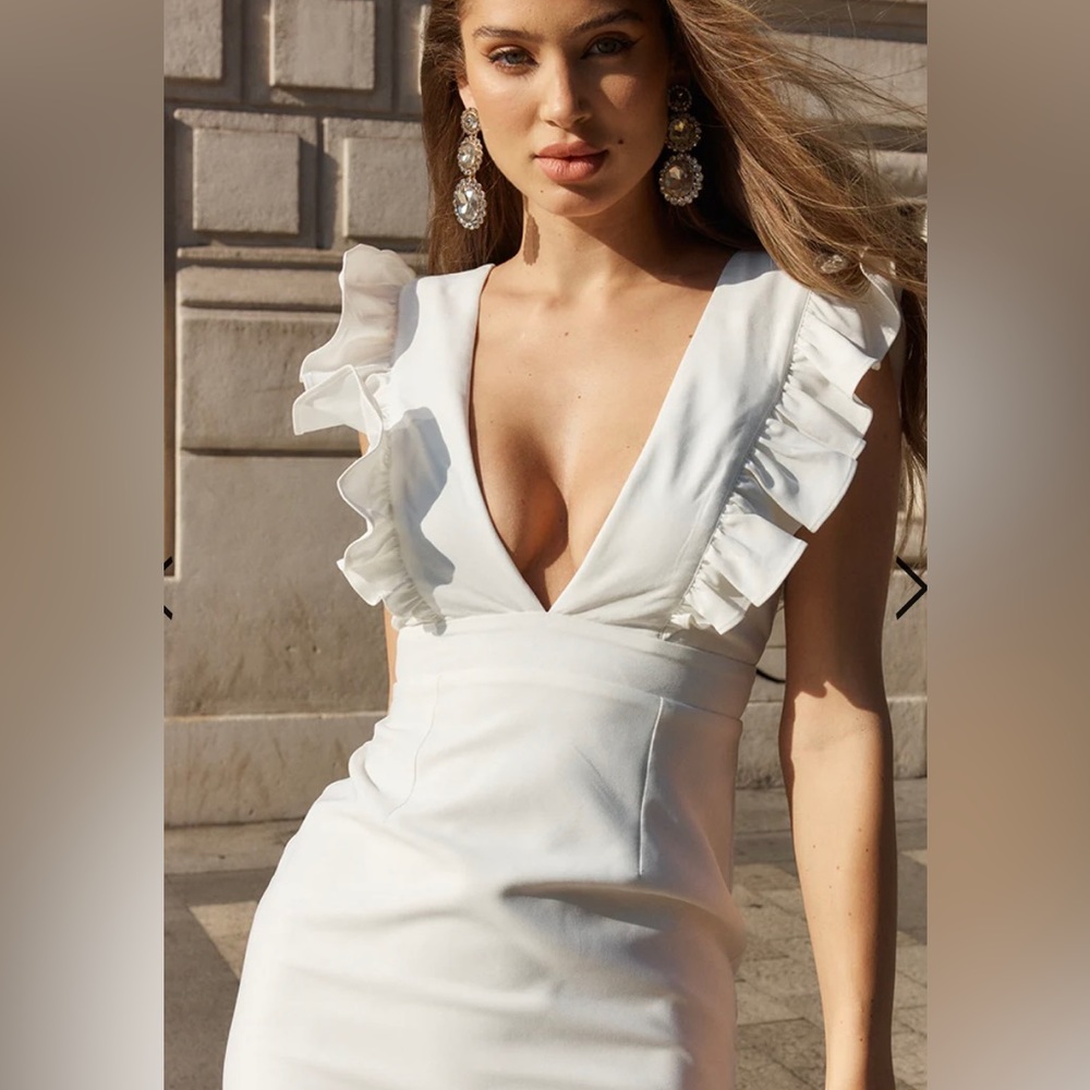 Runway the Label Prezman Midi Deep Plunge White Dress - Picture 4 of 8